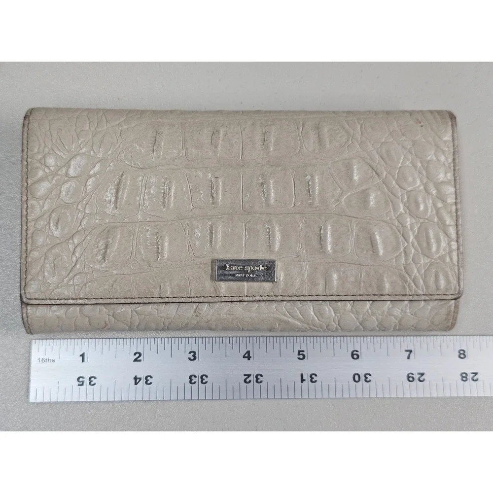 kate spade coin tri measurements